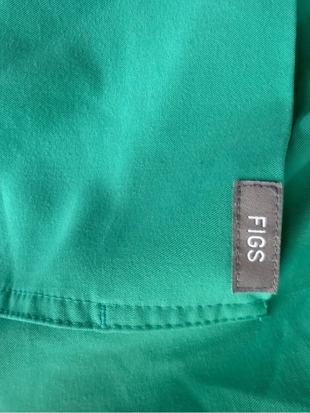 Figs Women’s Zamora Surgical Green Scrubs Joggers.   Size Small - Picture 10 of 14